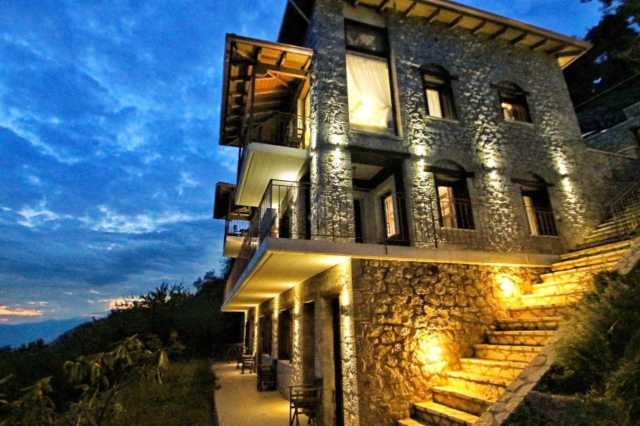 Almondhouse Suites With Fireplace - Adults Only Arachova Exterior foto